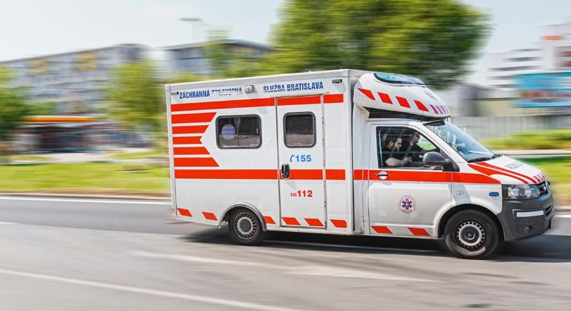 Tonnás acélszerkezet zuhant rá egy dolgozóra