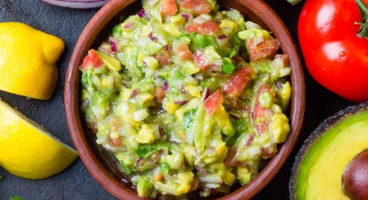 Villámgyors mexikói guacamole: érett avokádóból a legfinomabb