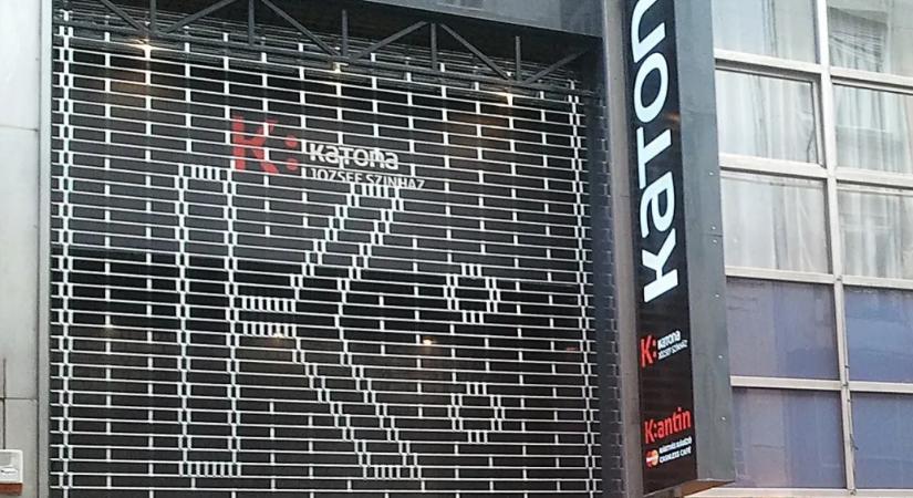 Közösen szólaltak fel a korrupció és lopás felszámolásért a budapesti színházak