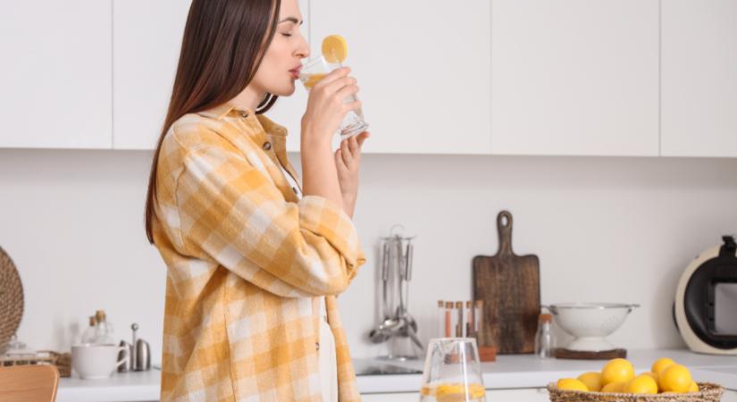 Ezt a házi készítésű beauty-elixírt neked is ki kell próbálnod, csak úgy ragyog majd tőle a bőröd