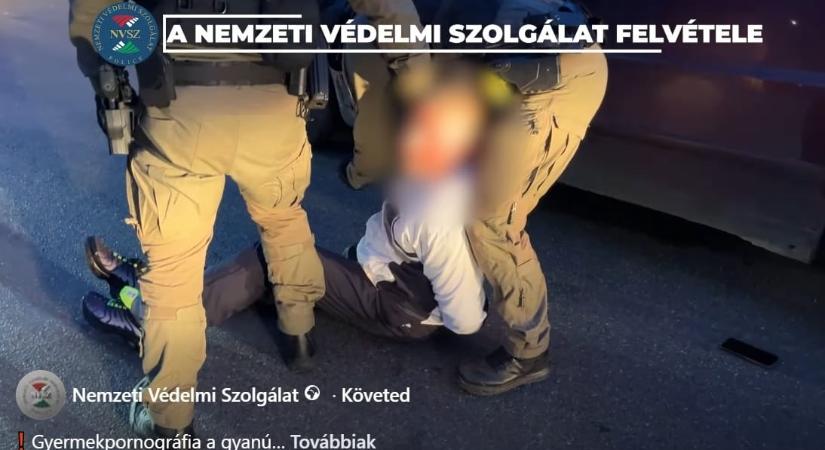 Videón az elfogás: gyermekotthonnál szólította le a lányokat, az átalakított autójában szexuálisan bántalmazta őket egy nyíregyházi férfi
