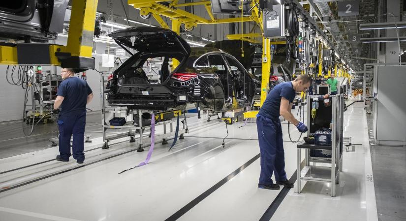 Véget ért a gazdasági stagnálás, a KSH szerint az év első három hónapjában 1,7 százalékkal nőtt a GDP