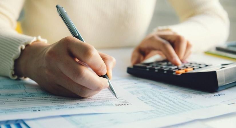 Indul a nyári razzia – vendéglátósok, fesztiválok és taxisok is célkeresztben