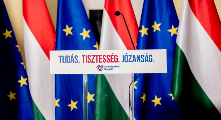 „A Fidesszel nincs alku!” – megszólalt a DK a Pest vármegyei közgyűlésen történtekről