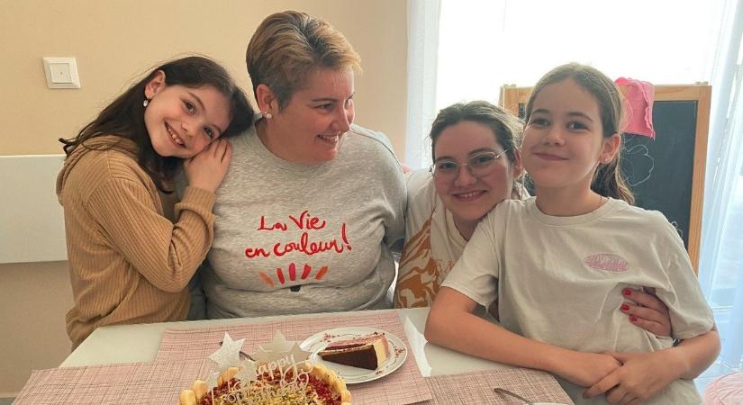 Egyik pillanatról a másikra vált rémálommá Zsuzsa élete - Versenyt fut az idővel a háromgyermekes édesanya: pénz kell a gyógyszerre