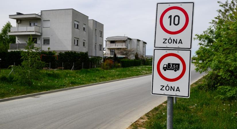 Közvetítenének az osztrákok a magyar aztbesztügyben