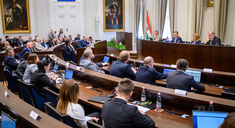 Egyelőre nem döntött a debreceni közgyűlés a feloszlatásról szóló javaslatról