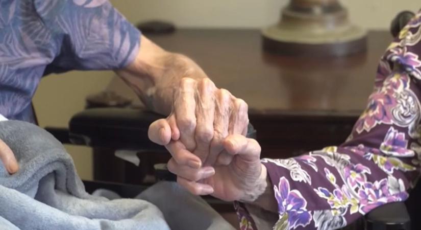 30 év után találkoztak újra egy idősotthonban – A testvérek azt hitték, sose látják viszont egymást