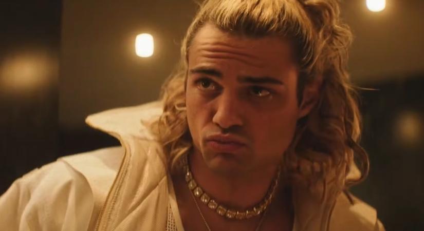 Már magyar szinkronnal is megnézhetitek a Street Fighter-film előzetesét, amiben tövig nyomják a gázpedált