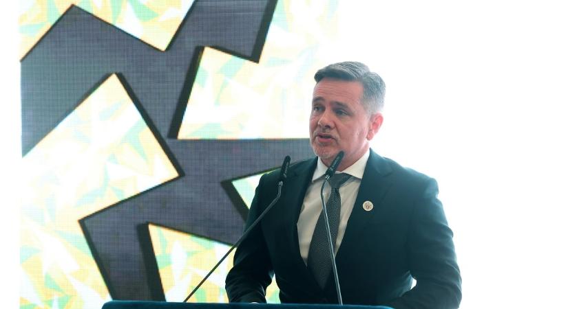 Folytatódnak a lemondások: ezúttal két fideszes miskolci politikus távozik