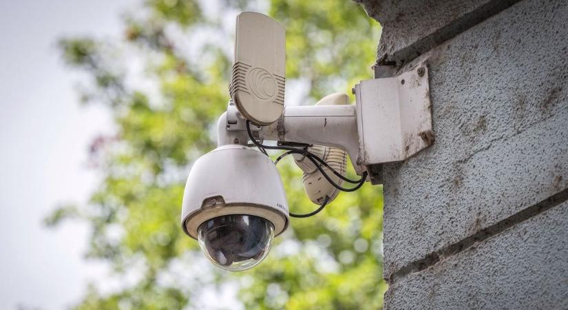 Térfigyelő kamerákat telepítettek a biztonságérzet növeléséért a hajdú-bihari városban