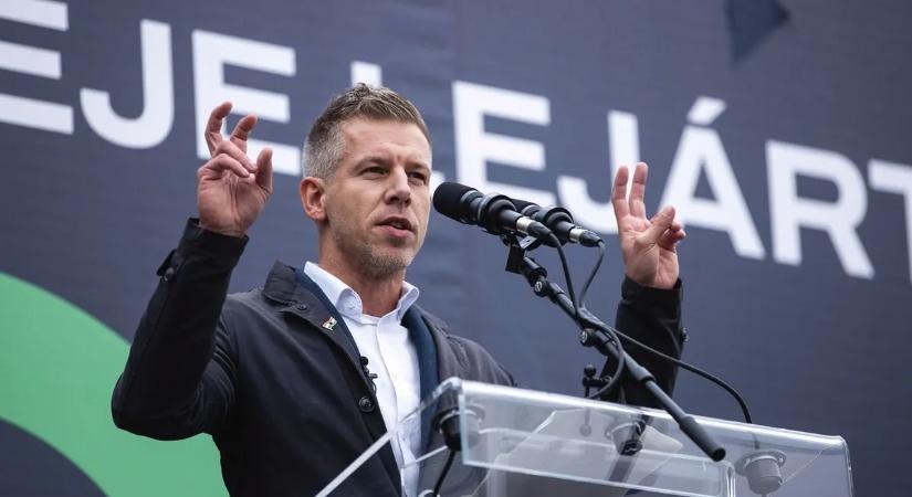 Magyar Pétert a saját frakciója mentheti meg a felelősségre vonástól
