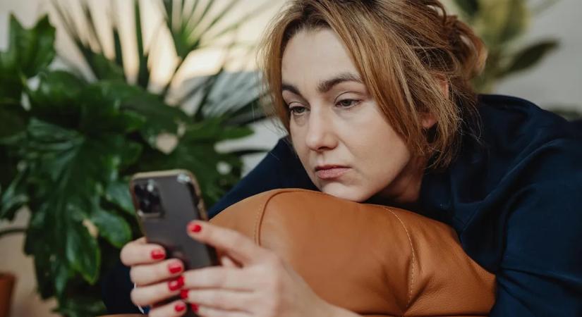 Halálra frusztrálhatja a vevőket a hivatalos ChatGPT mobil