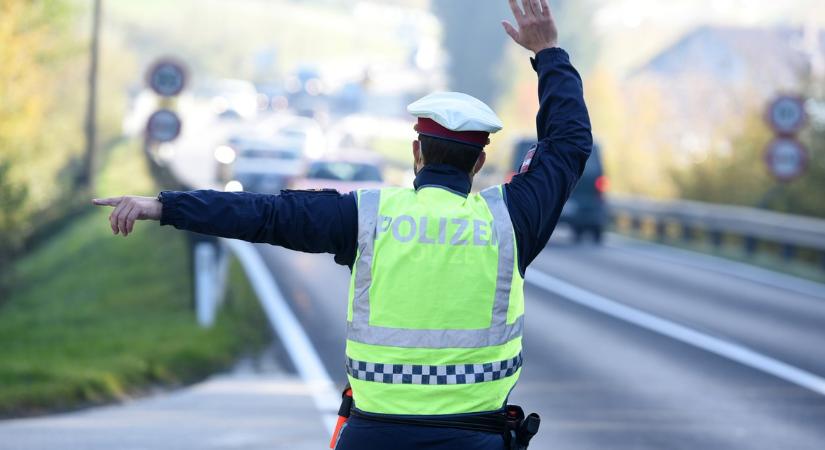 Politikus Porschéját foglalta le azonnal a rendőrség gyorshajtás miatt - a képviselő lemondott mandátumáról