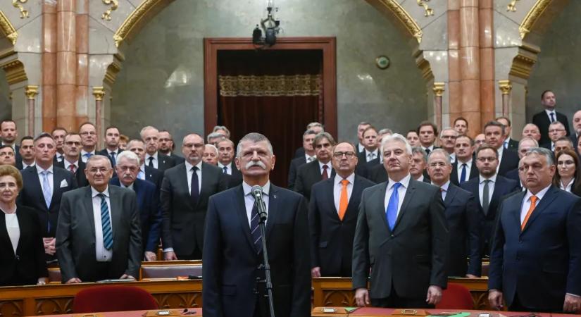 Korszakváltás a parlamentben: évtizedek óta bebetonozott fideszesek is távoznak