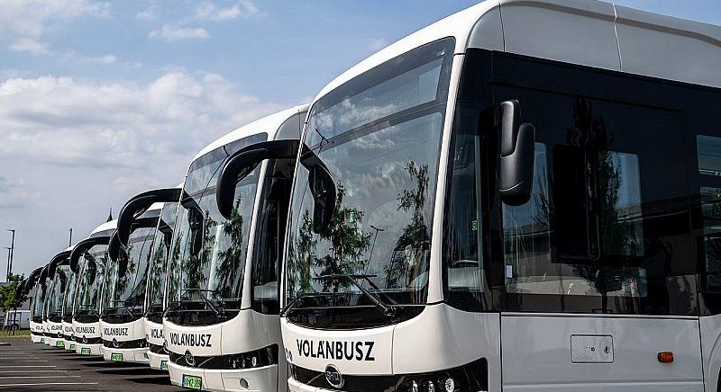 Eredménytelen lett a szegedi busztender, maradhat a MÁV