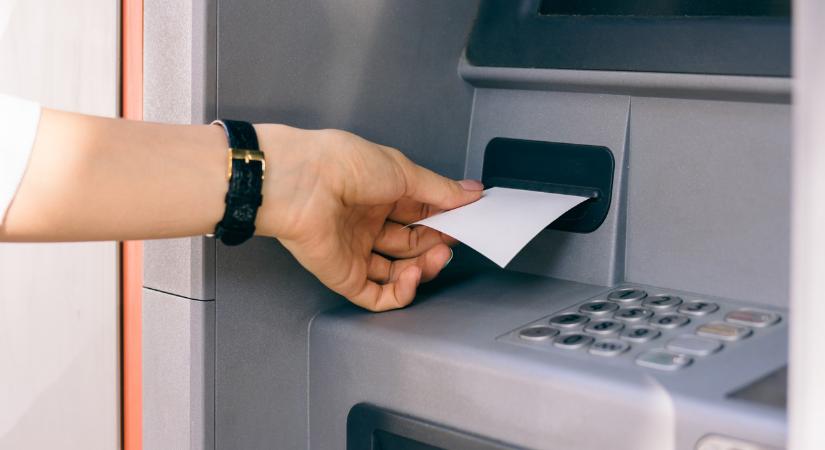 Ezért ne nyomtasd ki a nyugtádat az ATM-nél! – figyelmeztetnek a szakértők