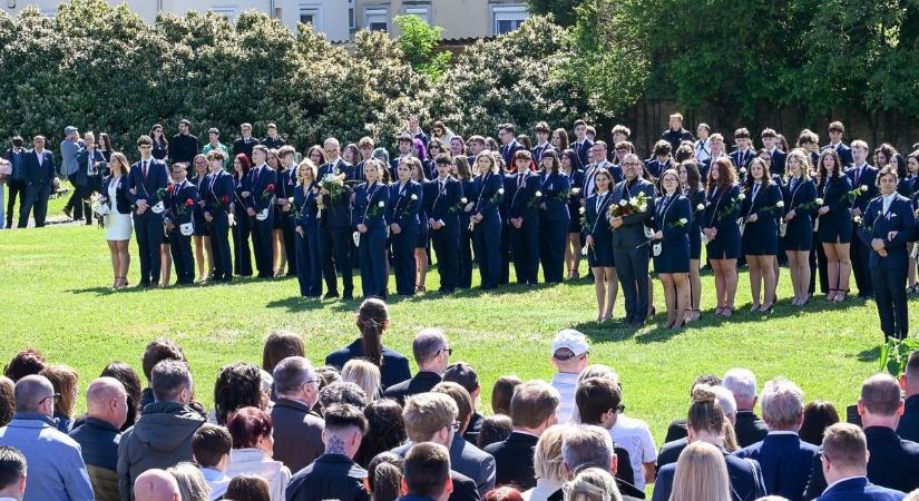 Így ballagtak a Kanizsai Dorottya Gimnázium végzős diákjai