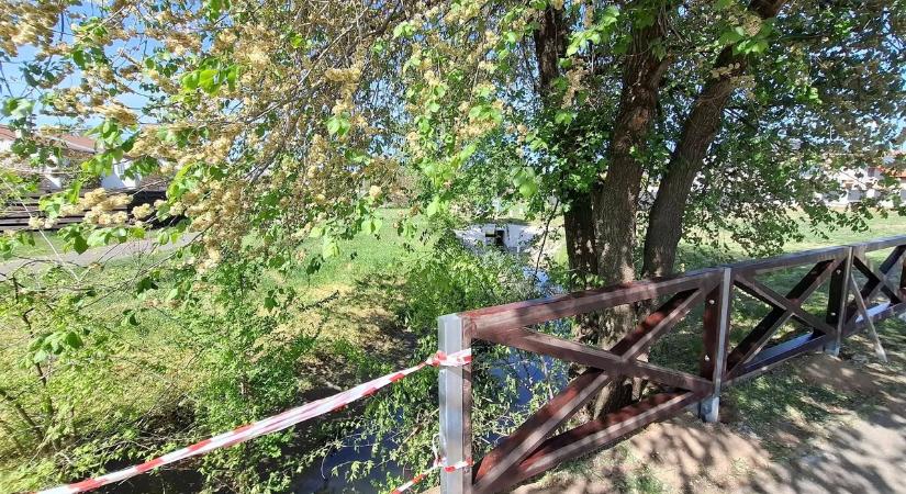 Folytatódik a Tócó-patak menti „hídkorlátok” állagmegóvása