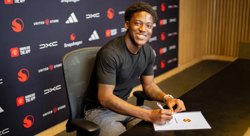 A Manchester United hosszabbított Eb-ezüstérmes játékosával