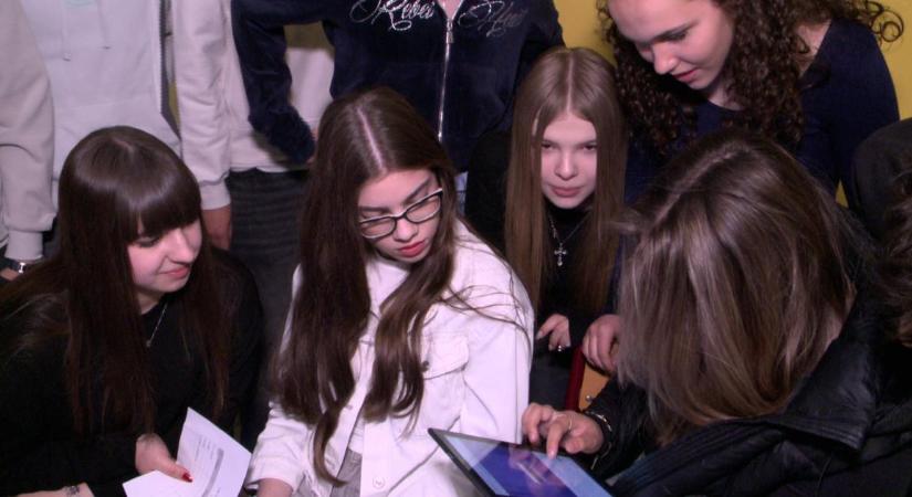 Fenntarthatóság játékosan: cégek és diákok közösen gondolkodtak a zöld jövőről Debrecenben