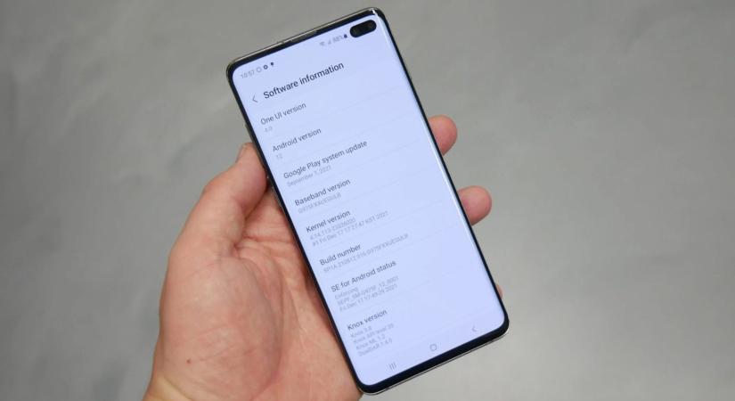 Váratlan frissítés érkezett a Samsung Galaxy S10 modellekre