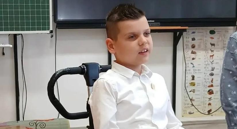 Dupla diadal: SMA-s Levi aranyérmes lett a szavalóversenyen, matematikából is brillírozik!