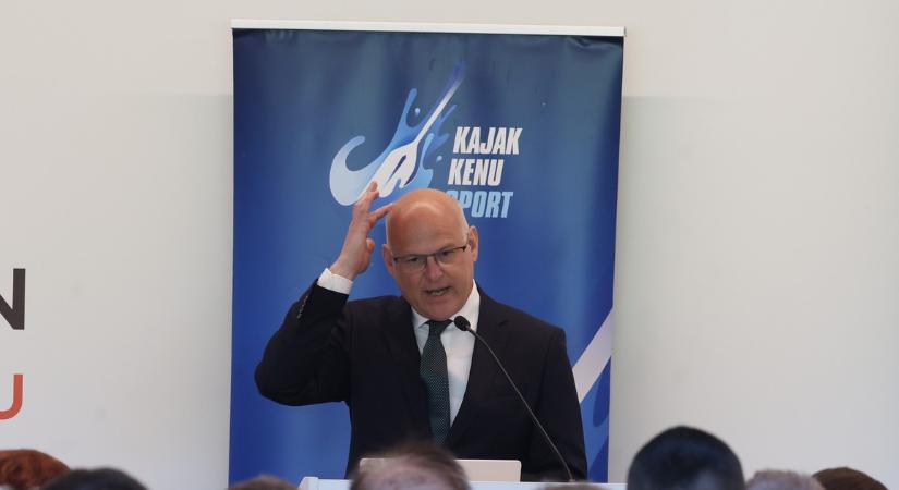 Döntött a kajak-kenu szövetség Schmidt Gábor elnöki pozícióját övező botrány ügyében – vagyis nem egészen
