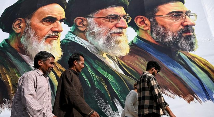 Kemény üzenetet küldött az ajatollah: Amerikának nincs helye a Perzsa-öbölben