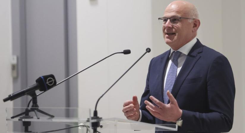 Botrány a kajak-kenu körül: nem indult bizalmi szavazás az elnökkel szemben