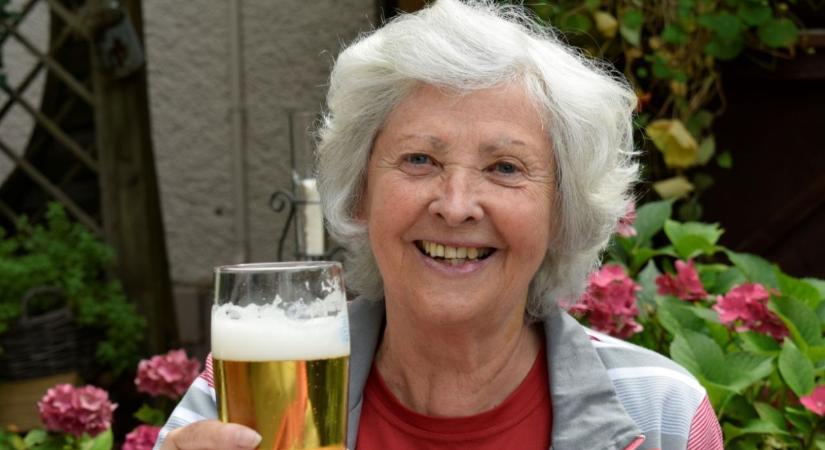 Kiderült: ennyivel emelkedik idén a nyugdíj