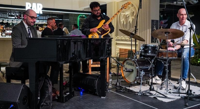 Idén is világsztárokkal vár a Paloznaki Jazzpiknik