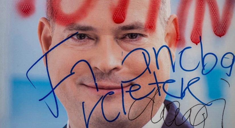 Sára Botond lakásán is házkutatást tartottak, megszólalt a vesztegetéssel gyanúsított főispán