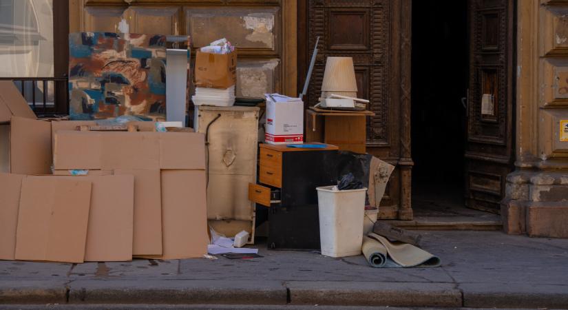 Két újabb budapesti lomtalanítás dátum derült ki: ezek a kerületek készülhetnek, itt viszik júniusban és júliusban a lomokat