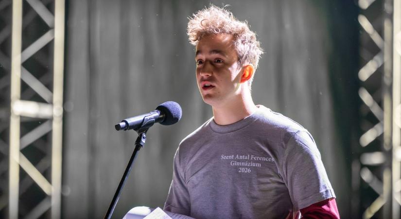 Minden végzős közös érzéseit fogalmazta meg az esztergomi diák