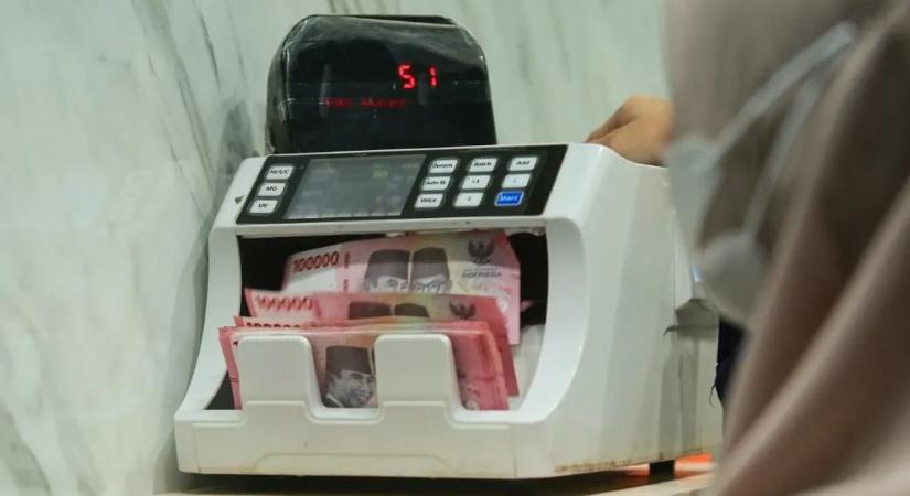 Tiszás fenyegetések helyett be kellene tartani a törvényt