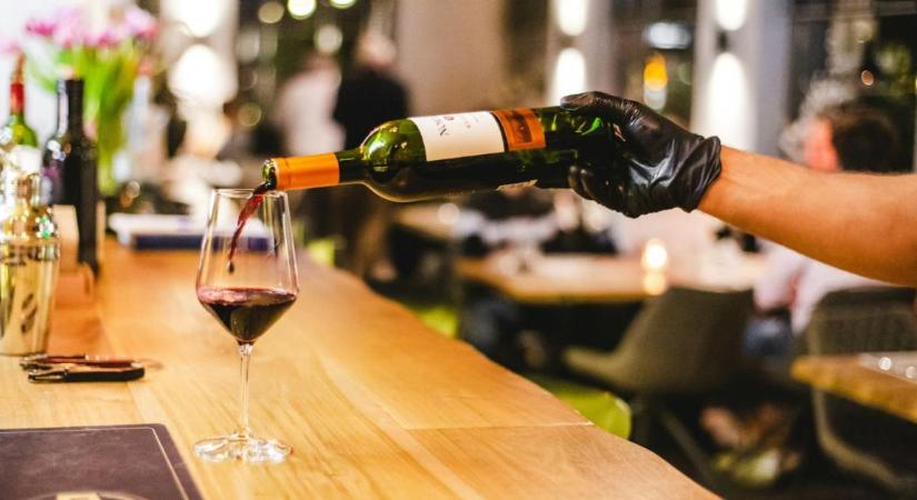 Miért csak ünnepnapokon nyitnak bort a fiatalok? Itt a kutatás, ami sokkolta a borászokat