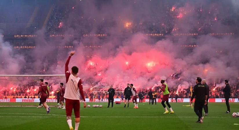 Ilyen hangulatban csak Sallaiék edzhetnek: 40 ezer szurkoló látogatott ki hozzájuk – videók