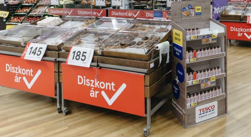 Nem fékez a deflációs vonat: a Tesco továbbadja az árcsökkenést a vásárlóknak
