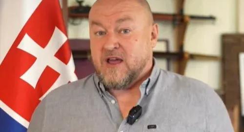 Attól fél a Fico-kormány minisztere, hogy Magyar Péter visszafoglalja Felvidéket, ezért visszavezetné a sorkatonaságot