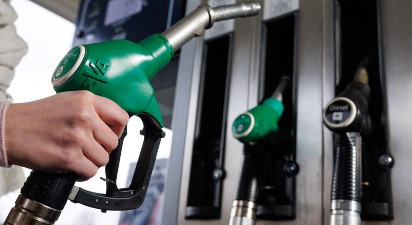 Meglépte a kormány: új módszerrel nyúlnak bele az üzemanyagárakba Magyarország szomszédjában