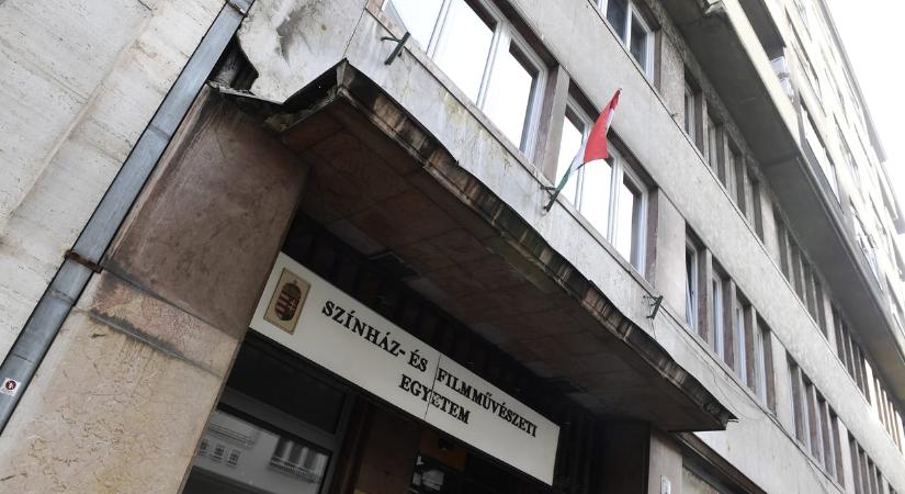 Az SZFE két oktatója lemondásra szólította fel Sepsi Enikő rektort és Vidnyánszky Attila kuratóriumi elnököt