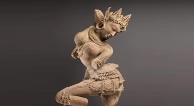 Lopott műkincseket szolgáltatott vissza az Egyesült Államok Indiának