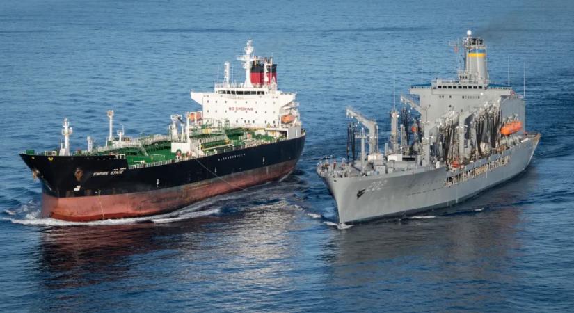 Megtankolni is nehezen tudja a hajóit az amerikai haditengerészet Iránnál