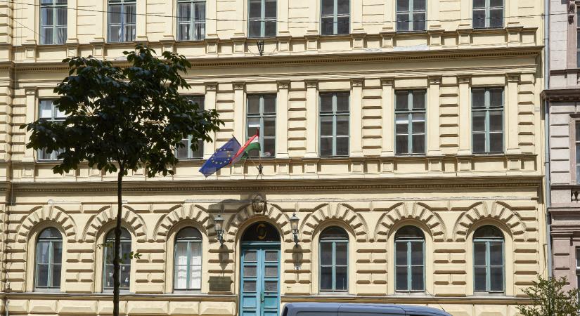 Látványosan több banki bejelentést kap a NAV a választások óta