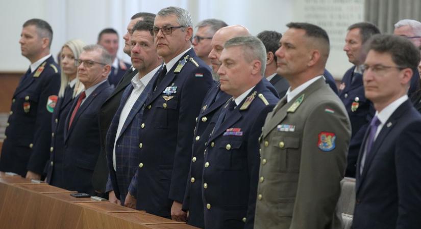 Szent Flórián napja: megható pillanatok és rangos díjak a fehérvári tűzoltók ünnepén