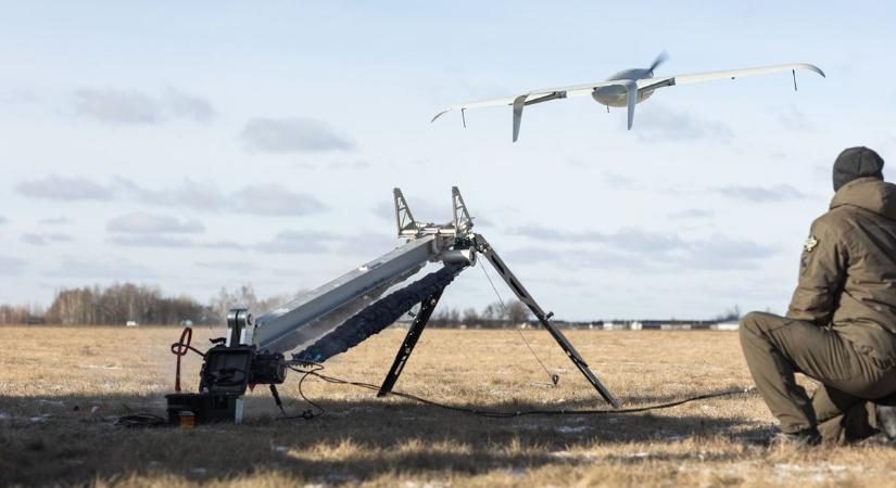 Áttették Eperjesre dróngyártó bázisukat az ukránok, hogy ne lőjék szét őket az oroszok – számolni se tudják a pénzt, mindenki a termékeiket akarja
