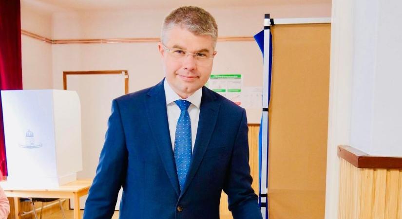 Ágh Péter: Folytatni fogom a munkát Észak-Vasért - Strompová Viktóriát egyeztetésre hívta