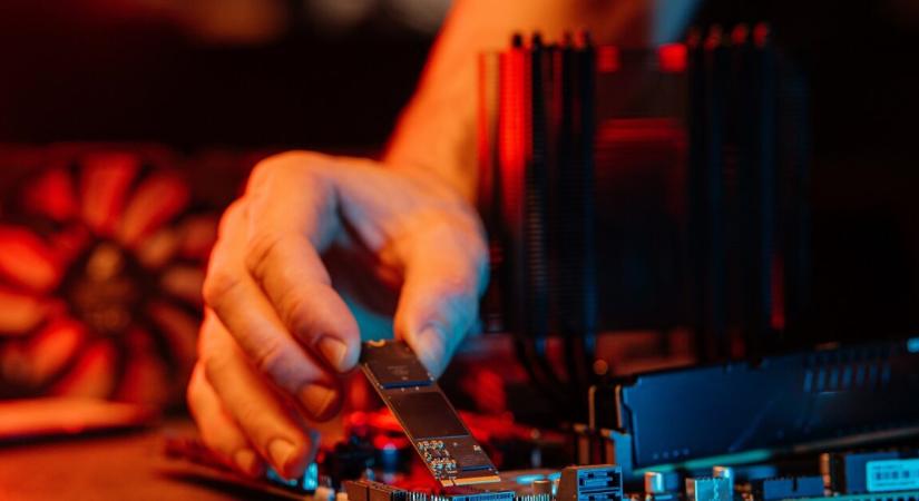 Így gyorsítható fel egy belassult SSD egyszerű beállításokkal