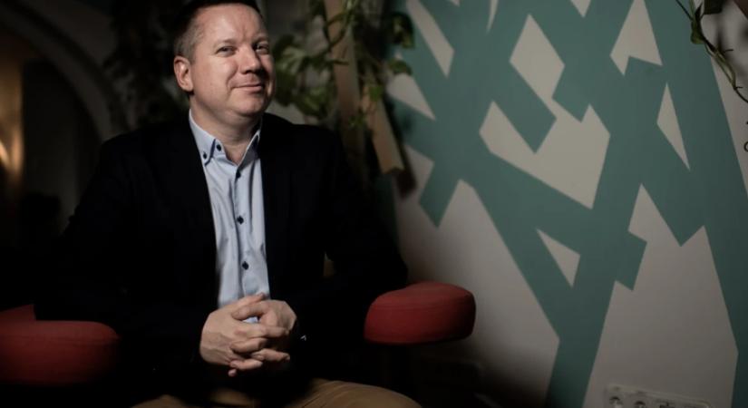 2017-ben még mint egy külföldi multi vezére szólt be Orbánnak, most átveszi a Belügyminisztériumot